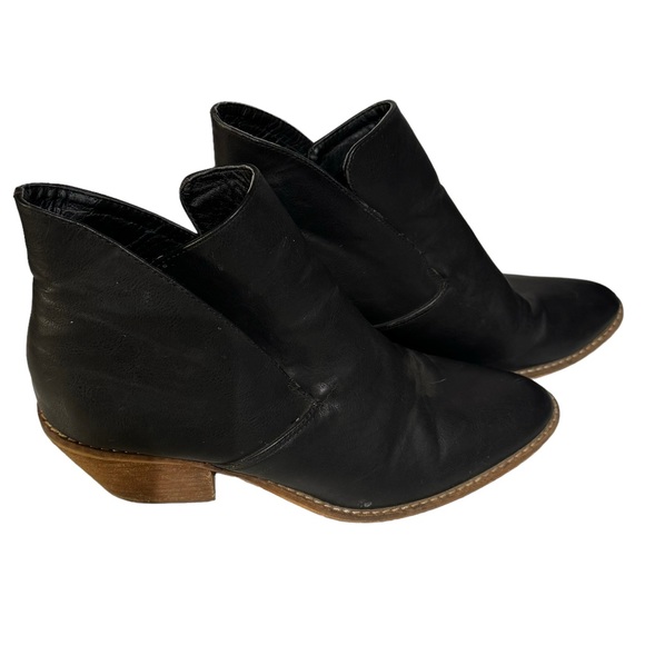 CATHERINE MALANDRINO MARGARET ANKLE BOOTS 8 - Picture 3 of 5